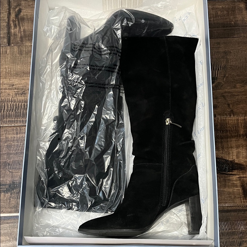 Essex Lane Elegant Black Suede Heeled Boots